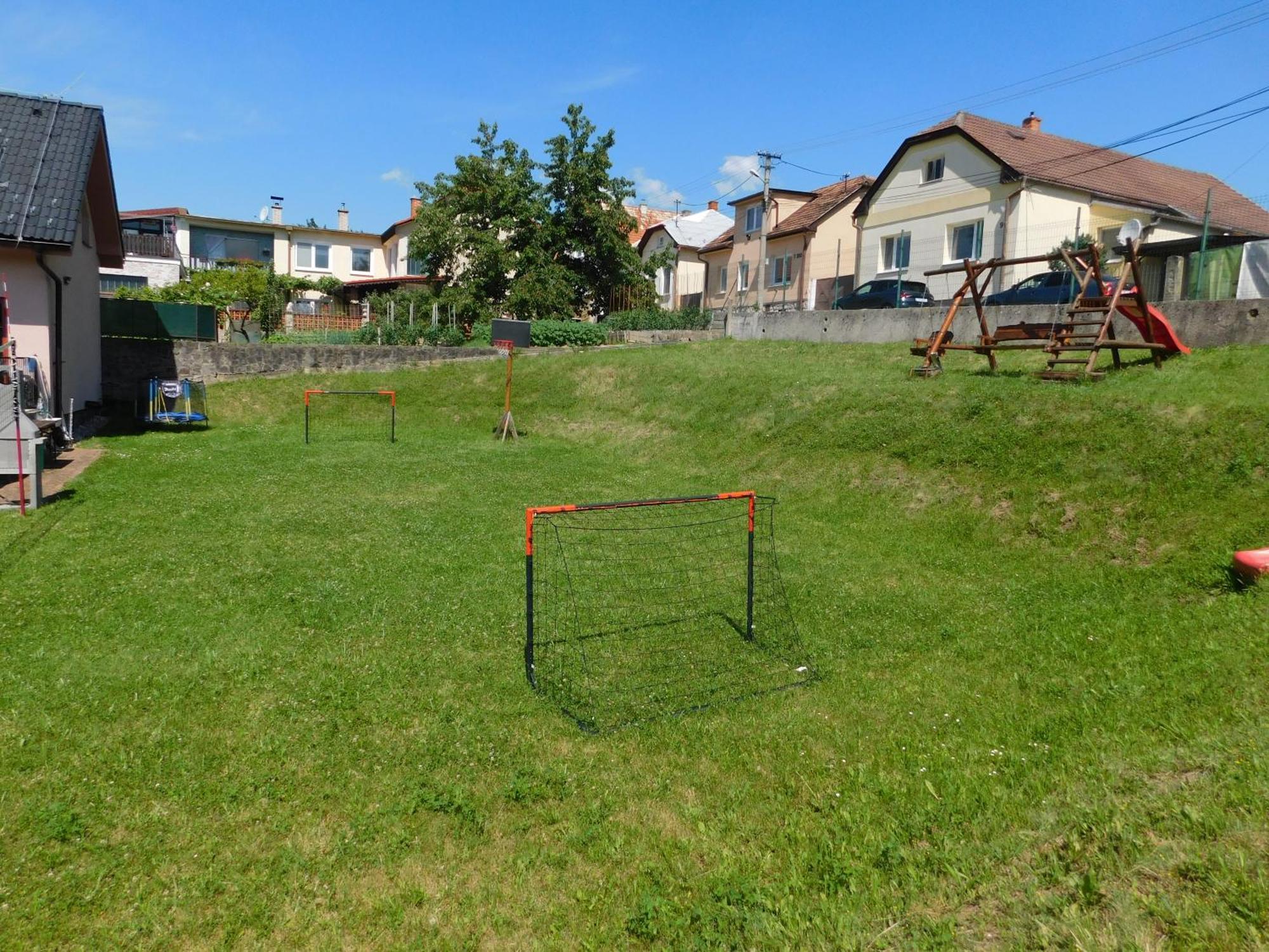 Apartmanovy Penzion ボイニツェ エクステリア 写真